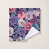 Kleurrijke pansies op diep violet bad handdoek (Wasdoekje)