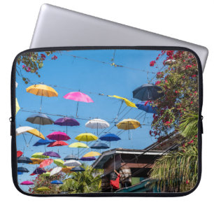 Kleurrijke Paraplu Lane Nassau Bahamas Laptop Sleeve
