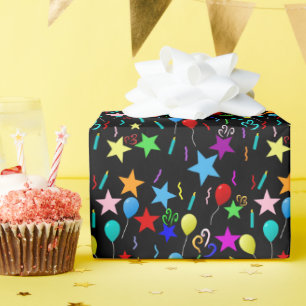 Kleurrijke partijballonnen en sterren cadeaupapier