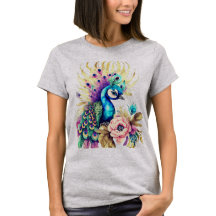 Kleurrijke pauw op bloemen en bladeren