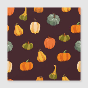 Kleurrijke Pompoenen: Donkere Herfst Elegantie.