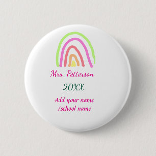 Kleurrijke regenboogstrepen voegen lerarennaam jaa ronde button 5,7 cm