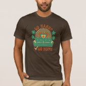 Kleurrijke Retro Introvert Antisociaal gaan hard n T-shirt (Voorkant)
