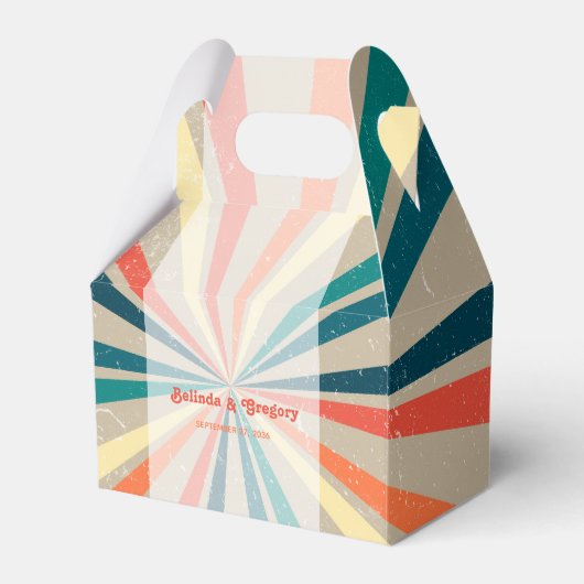 Kleurrijke Retro Rainbow Sunburst Weddenschap Bedankdoosjes (Voorkant Zijde)