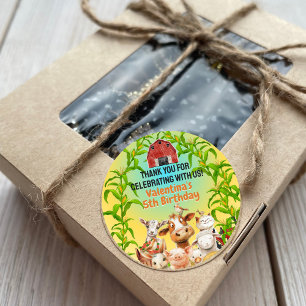 Kleurrijke Schattigee boerderijdieren rode schuur  Ronde Sticker