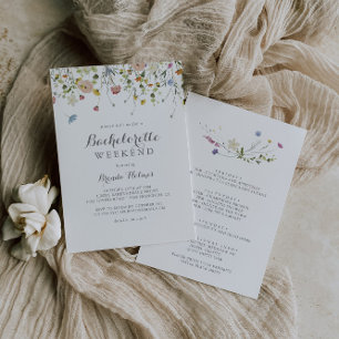 Kleurrijke sierlijke wilde bloemen vrijgezellenwee kaart