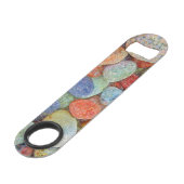 Kleurrijke stenen, steentjes, rotsen en water speed flessenopener (Achterkant Gekanteld)