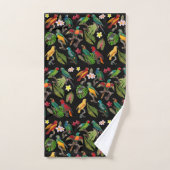 Kleurrijke tropische parrots, bladeren en bloemen bad handdoek (Handdoek)
