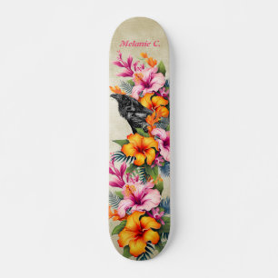Kleurrijke tropische zwarte raaf skateboard