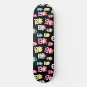Kleurrijke Uil Vogels Zwart Achtergrond Patroon Skateboard