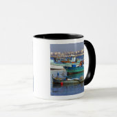 Kleurrijke vissersboten in de haven van mok (Voorkant rechts)