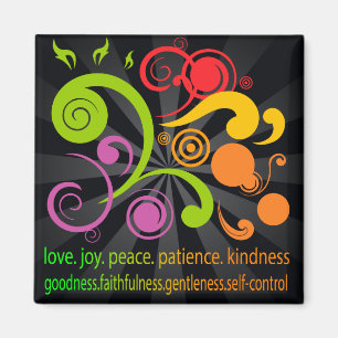 Kleurrijke vormen, vruchten van de gedistilleerde magneet