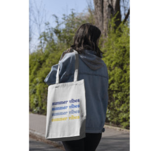 Kleurrijke vrouwelijke zomervibes in blauw en geel tote bag