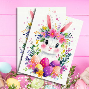 Kleurrijke waterverf paaseieren en bloemen tissuepapier