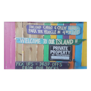 Kleurrijke Welcome Island teken Caribisch gebied Naambadge