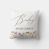 Kleurrijke Wilde Bloem Met Babynaam Kussen (Voorkant)