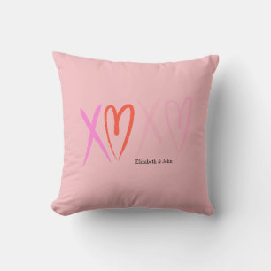 Kleurrijke "XOXO" Hartjes Valentijnsdag   Kussen
