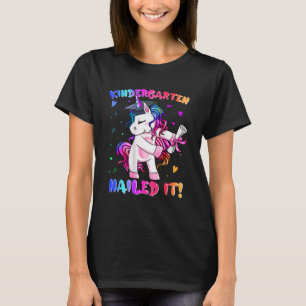 Kleuterschool genageld het schattige eenhoorn gelu t-shirt
