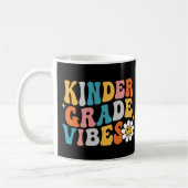 Kleuterschool Vibes Groovy Design Mok (Links)