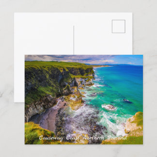 Kliffen en turquoise Zee Noord-Ierland Briefkaart