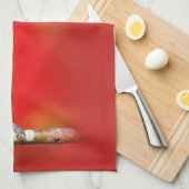 Kluipkip met zwarte afdekking met rode herfst-blad theedoek (Quarter Fold)