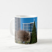 Klyde Warren Dallas Christmas Coffee Mug (Devant gauche)
