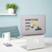 Knap en Kan Graven Graafmachine Bouw Grappig Sticker (Laptop op bureau)