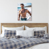 Knap Man op een strand Canvas Afdruk (Insitu (Slaapkamer))