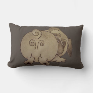 knappe puppy dog speelt boeman kussen