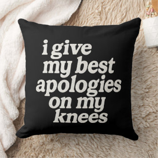 Kneeling Apology Pillow Kussen