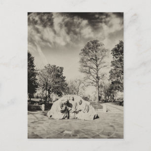 Kneeling Ministers in Kelly Ingram Park - B&W Briefkaart