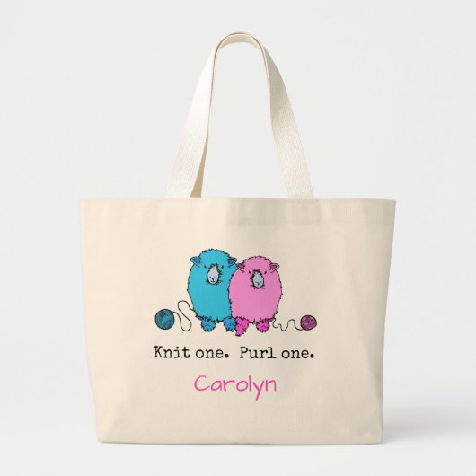Knit één Purl. Fun fluffy schaap gepersonaliseerd Grote Tote Bag (Voorkant)