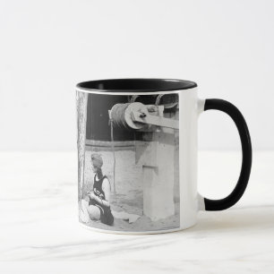 Knitting Venice Lifeguards, begin jaren 1900 Mok