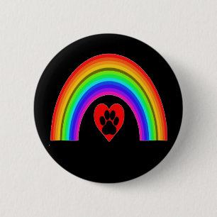 Knop Regenboog Hart Met Pootjes Onder Een Regenboo Ronde Button 5,7 Cm