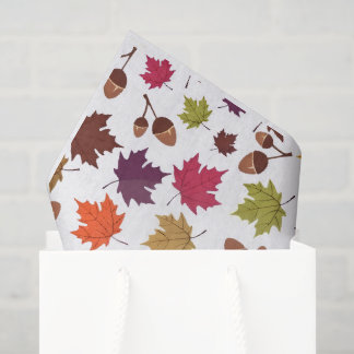 Knus herfstbladeren en eikelvalpatroon tissuepapier