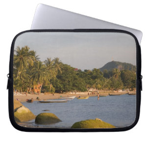 Ko Phangan, Thailand. Buiten het hectische eiland Laptop Sleeve