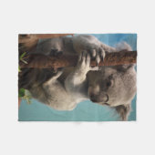 Koala adorable se tenant sur la couverture (Devant (Horizontal))