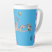 Koala Aquarelle bleu Anniversaire Fête Latte Mug (Angle droit)