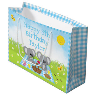 Koala Beren Picnic Blue Gingham Happy Birthday Groot Cadeauzakje