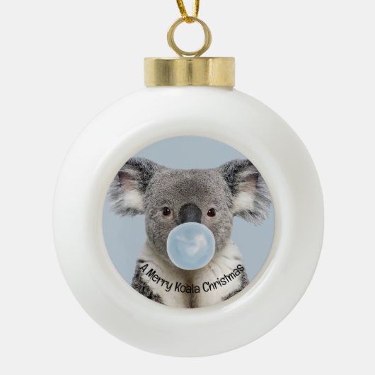 Koala Blowing een Blue Bubble gum Kerstmis Groet Keramische Bal Ornament (Voorkant)