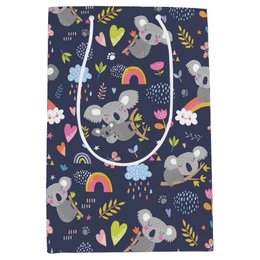 Koala Rainbow Love Pattern Medium Cadeauzakje (Voorkant)