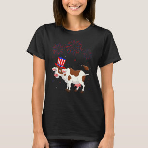 Koe Graphic Rode Witte Blauwe Vuurwerk Decoratie 4 T-shirt