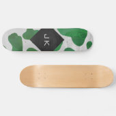 Koe Groen en Wit Monogram Skateboard (Horizontaal)