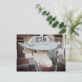 Koe in Lippenstift op een Briefkaart (Staand voorkant)