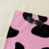 Koe Print, Koe Vlekken, Roze Koe, Jouw naam Strandlaken (In situ)