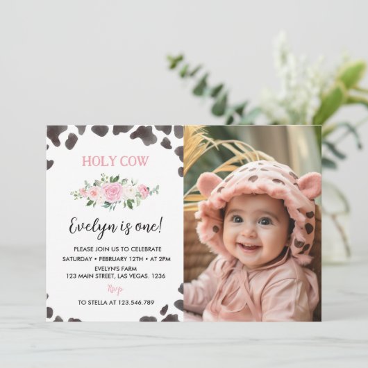 Koeienprint Verjaardags Bloemige Foto Uitnodiging (Staand voorkant)