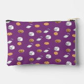 Koekjes en melk op paarse etui (Achterkant)