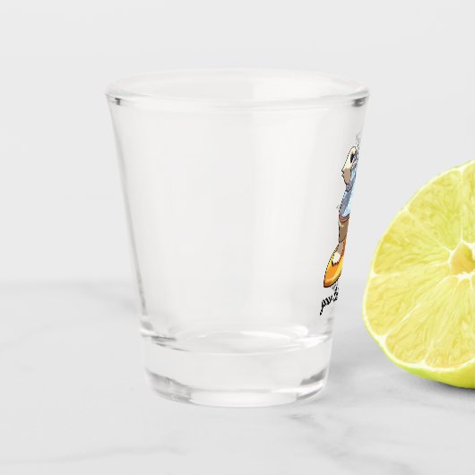 Koel Beer met drijvende staart met cocktail-Cartoo Shot Glas (Links)