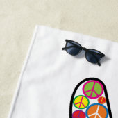 Koel kleurrijke Groovy-vredeshandtekeningen Strandlaken (In situ)