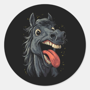 Koel paard toont tongpaarden rijden op paarden ronde sticker